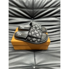 Louis Vuitton Slippers